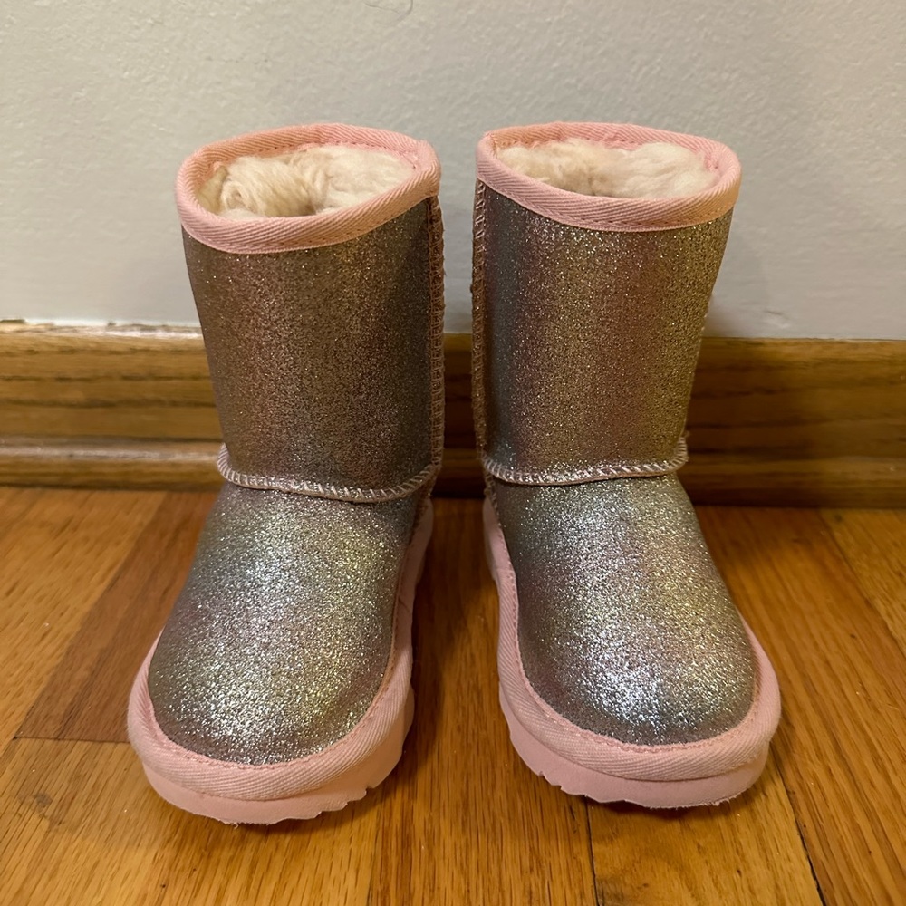 UGG toddler size 6 Pink Glitter Boots